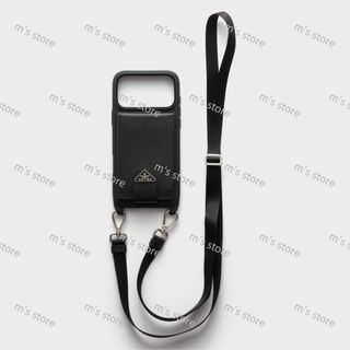 PRADA（iPhoneケース）のフリマアイテム一覧