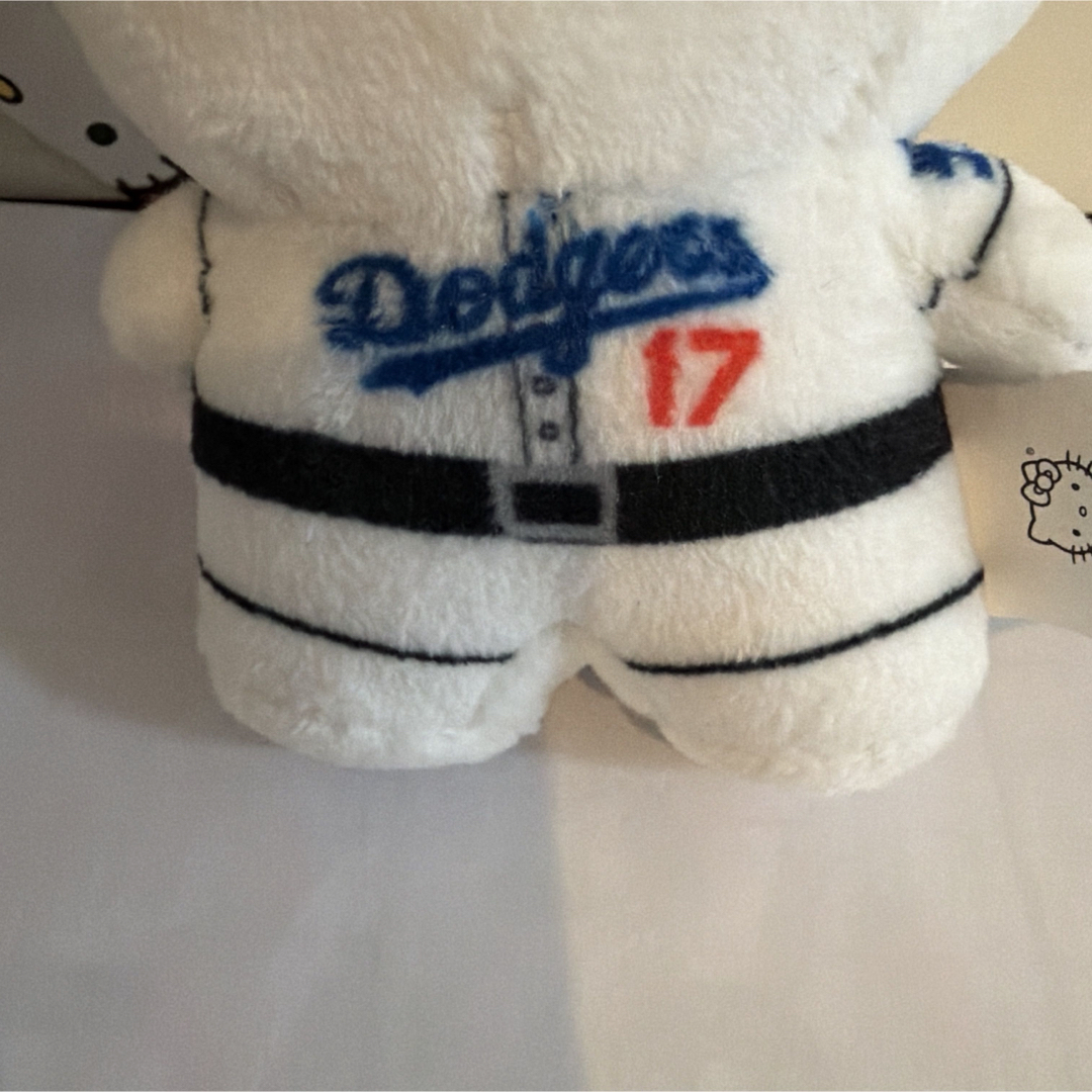 MLB - ハローキティー × ドジャース 大谷翔平 背番号 17 フック付き 高