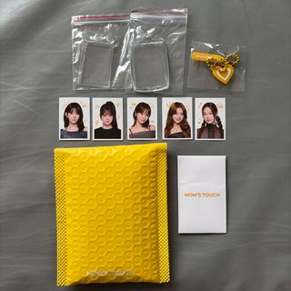 LE SSERAFIM - ルセラフィム ウンチェ トレカ ユニバ盤 ステッカー付き