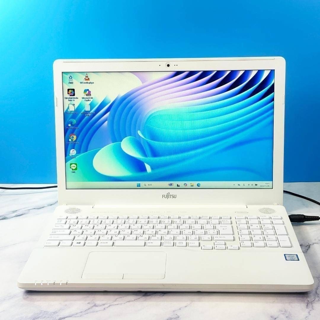 富士通 - 高性能☆Corei7・SSD512・8GB・Win11・ホワイト・ノート