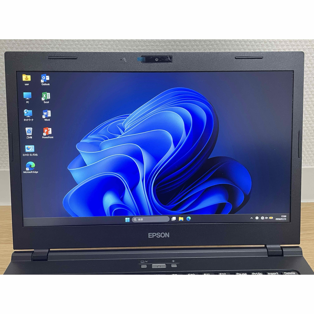 EPSON - 【美品】EPSON Endeavor FHD i7-6500U 16GB SSDの通販 by