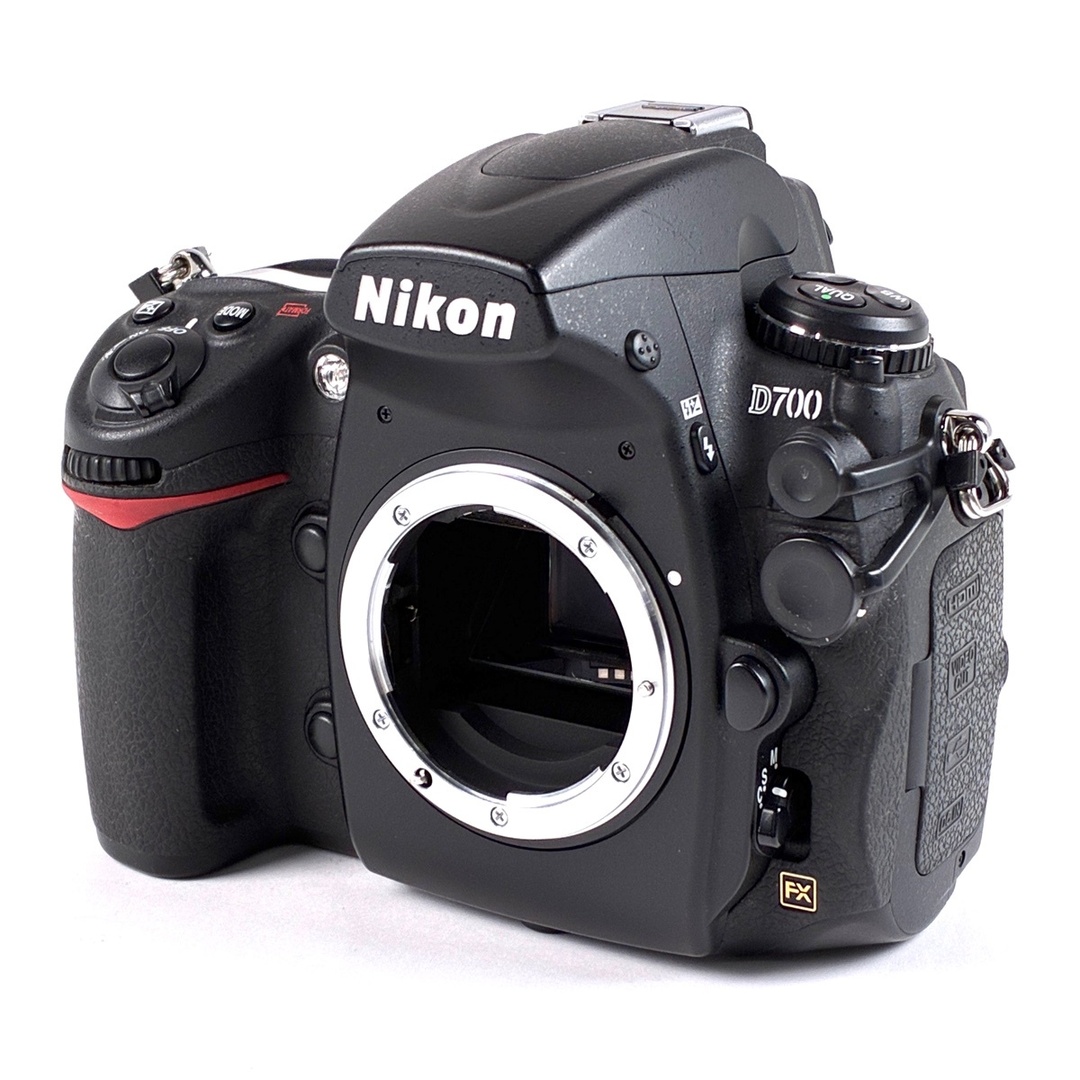 ニコン D700 ボディ 中古の通販 by バイセル ラクマ店｜ラクマ