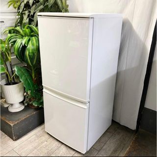 SHARP - ☆2014年製シャープ 137L冷蔵庫 一人暮らし・民泊におすすめ