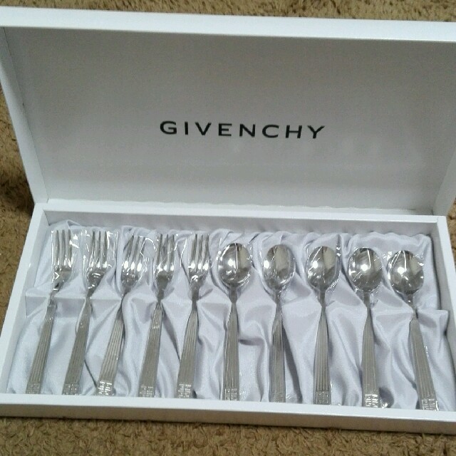 GIVENCHY - ジバンシー カトラリーセットの通販 by hana｜ジバンシィ