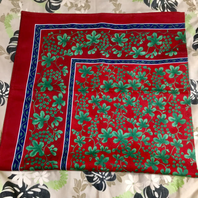 源右衛門】テーブルクロス 130×130 綿100% 撥水加工の通販 by Pickapie