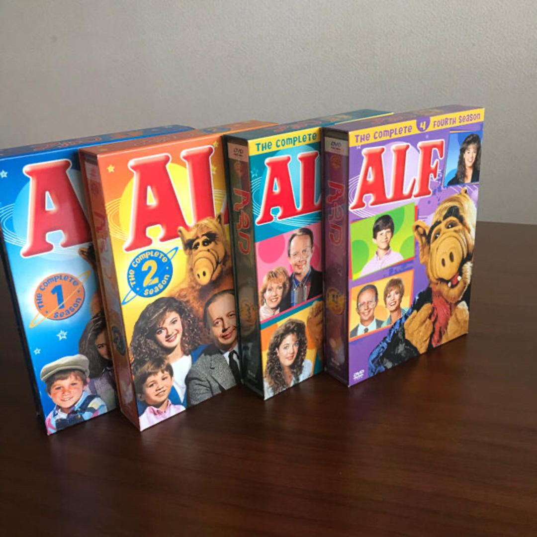 アルフ DVD BOX 1-4 コンプリート ALFの通販 by 老いて子に従う｜ラクマ