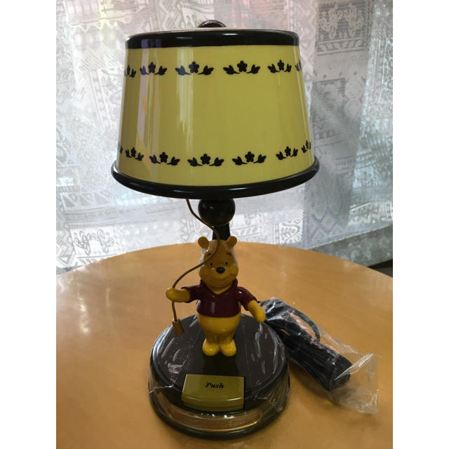 Disney - クラシックアクションランプ スタンドライト プーさんの通販
