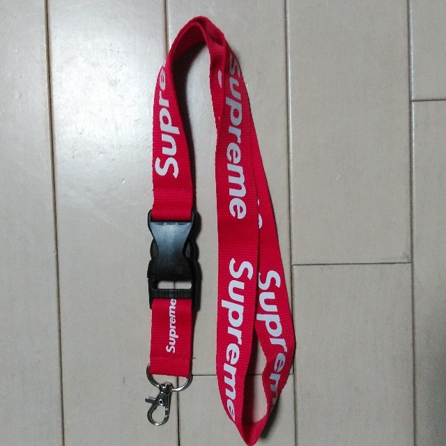 Supreme - supreme ストラップ の通販 by いろこと｜シュプリームなら