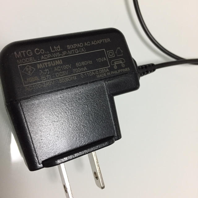 SIXPAD - SIXPAD シックスパッド 正規 充電器の通販 by momo｜シックス