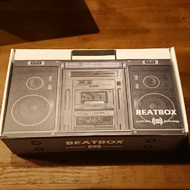 紙製ビートボックス BEATBOX 【ラジカセ風スピーカー】の通販 by 黒く