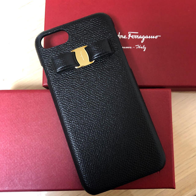 Salvatore Ferragamo - フェラガモ ヴァラ リボン iPhone7/8 ケースの