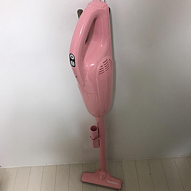 Makita - マキタ コードレススティッククリーナー ピンクの通販 by