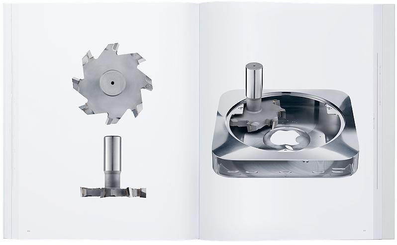 Книга Designed by Apple in California - 330x413mm (MLXG2) – купити