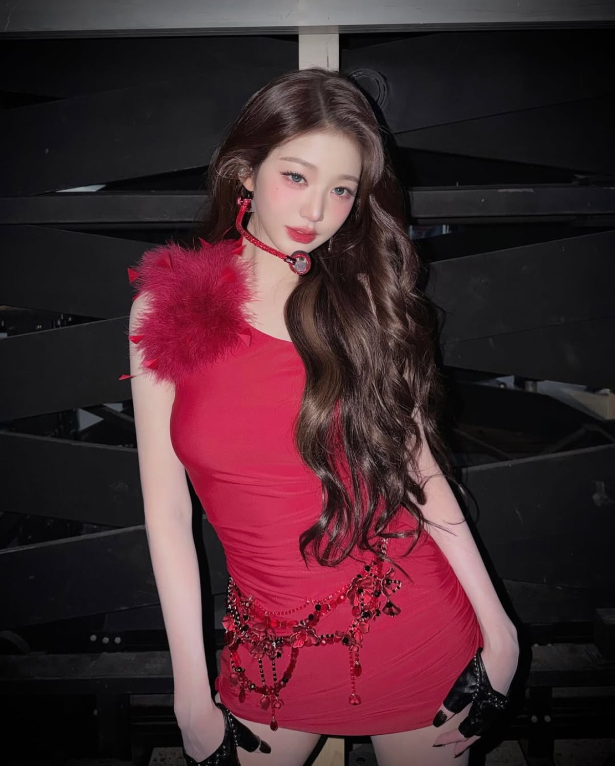 IVEのチャン・ウォニョン、妖精のような美しさで広告界を席巻