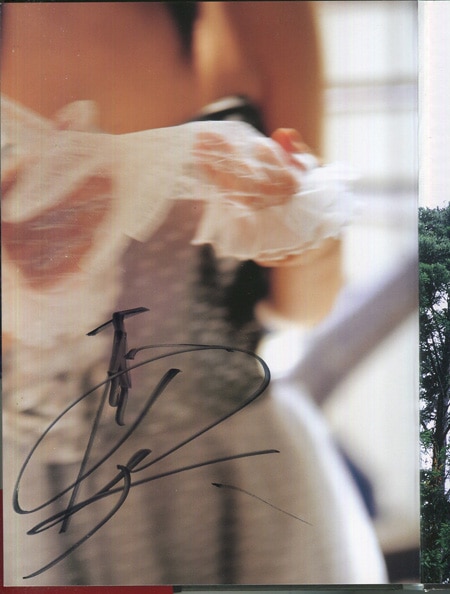 木下あゆ美 直筆サイン本「木下あゆ美写真集ラ・ドルチェ」