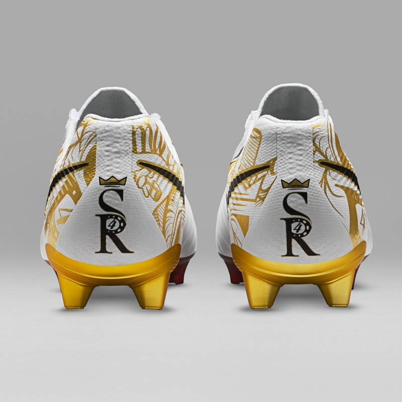 NIKE 限定スパイク”セルヒオ・ラモス シグネチャーモデル”｜サッカー