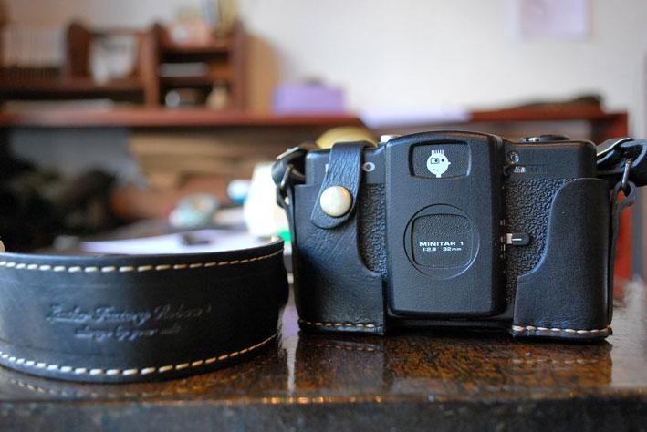 LOMO LC-A＋ホルダー（レザーストラップセット） - ROBERU