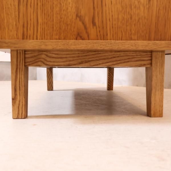 人気のunico(ウニコ)のKURT(クルト)シリーズのカップボードです