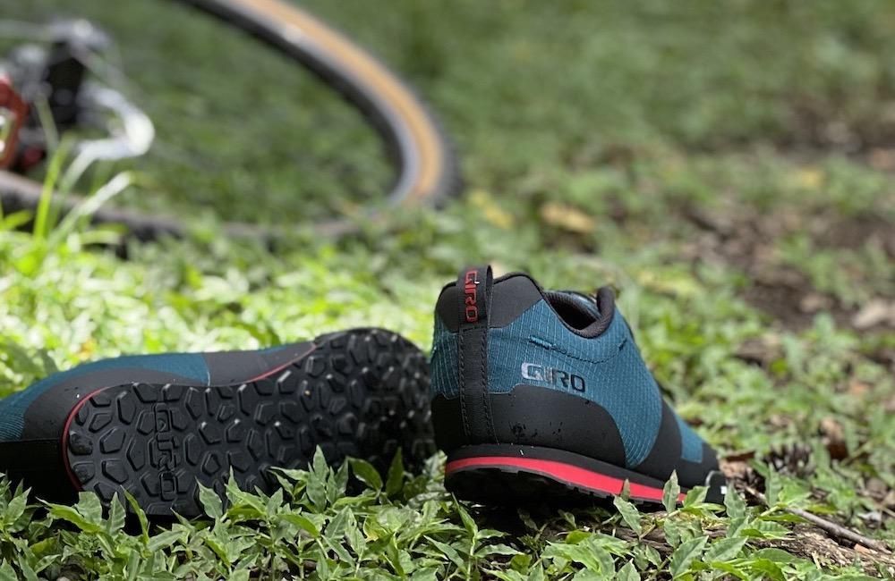 GIRO/ジロ】TRACKER Harbor Blue / Bright Red