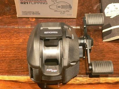 ABU Garcia / アブ ガルシア 【アブ アンバサダー Ambassadeur 821 FL