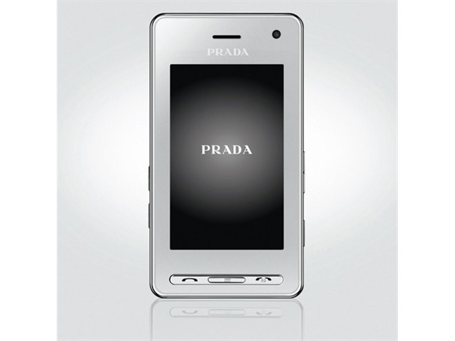 ドコモ、「PRADA Phone by LG」シルバー12/19発売 - 価格.com