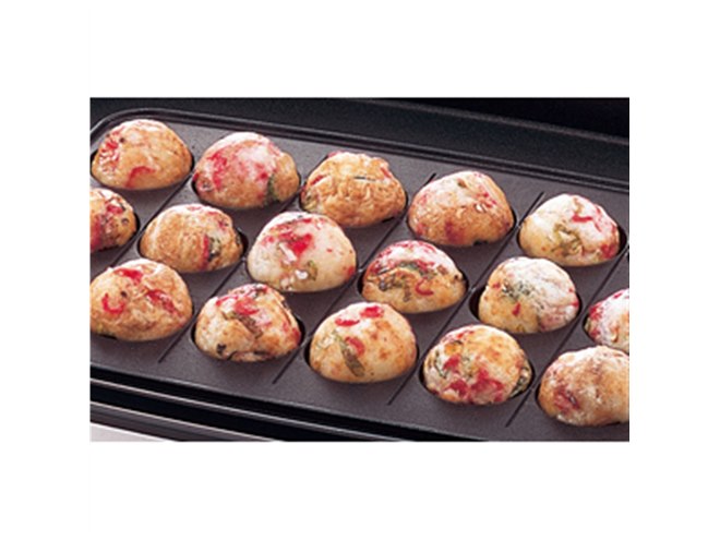 パナソニック、平面・焼肉・たこ焼き用ビッグな3枚プレート付きホット