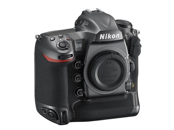 ニコン創立100周年記念モデルやグッズ公開、「D5」「D500」限定モデル