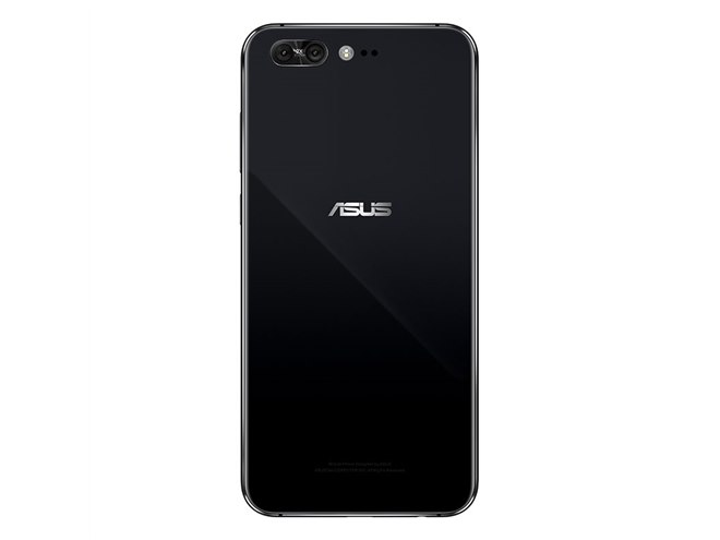 ASUS、デュアルカメラや8コアCPUを採用した5.5型「ZenFone 4/4 Pro