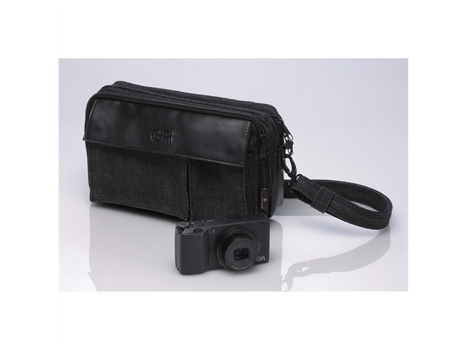 ペンタックスリコー、GR限定のREDリングやバッグがもらえる