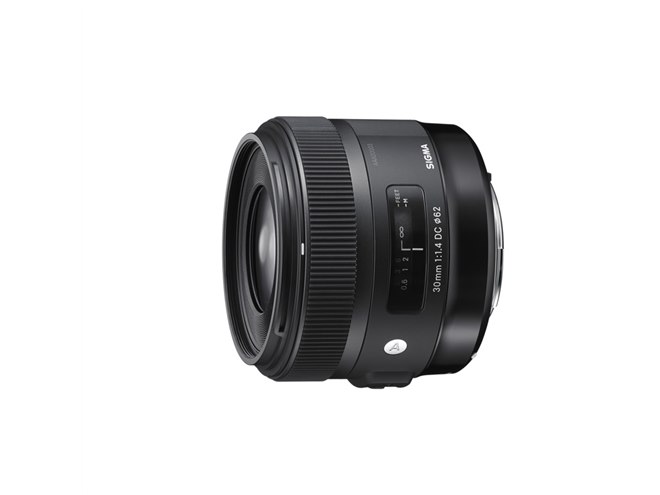 シグマ、「Art」ライン「SIGMA 30mm F1.4 DC HSM」の発売日を決定