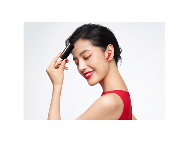 ファーウェイ、口紅のようなANC完全ワイヤレスイヤホン「FreeBuds