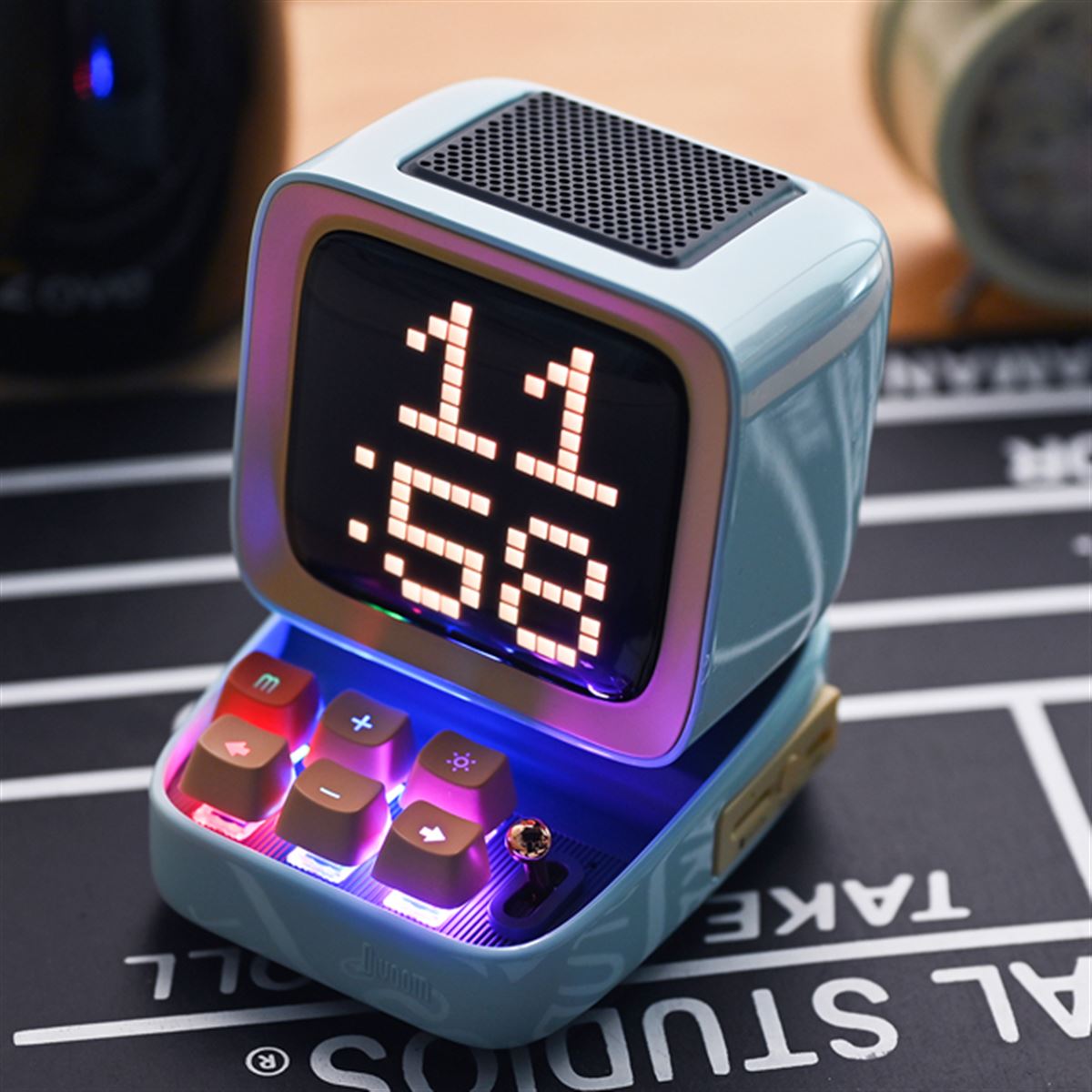 DIVOOM、“クラシックPC”がモチーフのBluetoothスピーカー「DITOO PLUS