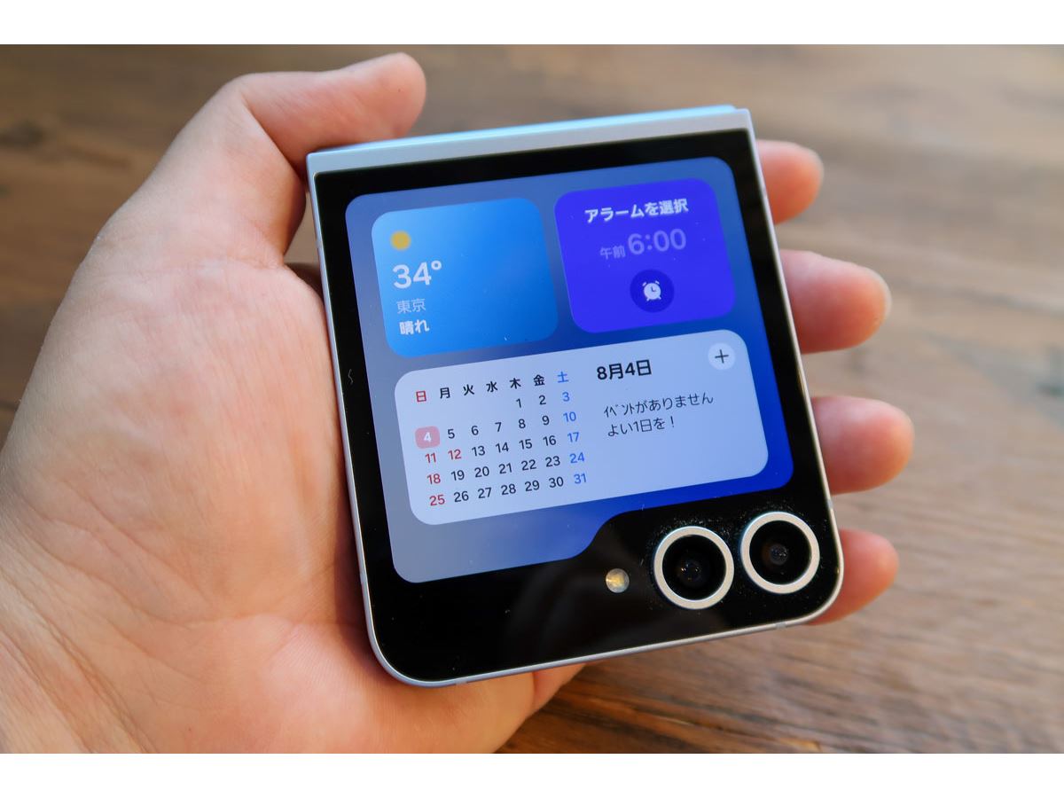 AIスマホ「Galaxy Z Flip6」を試す！ 縦折りスマホの完成形かも