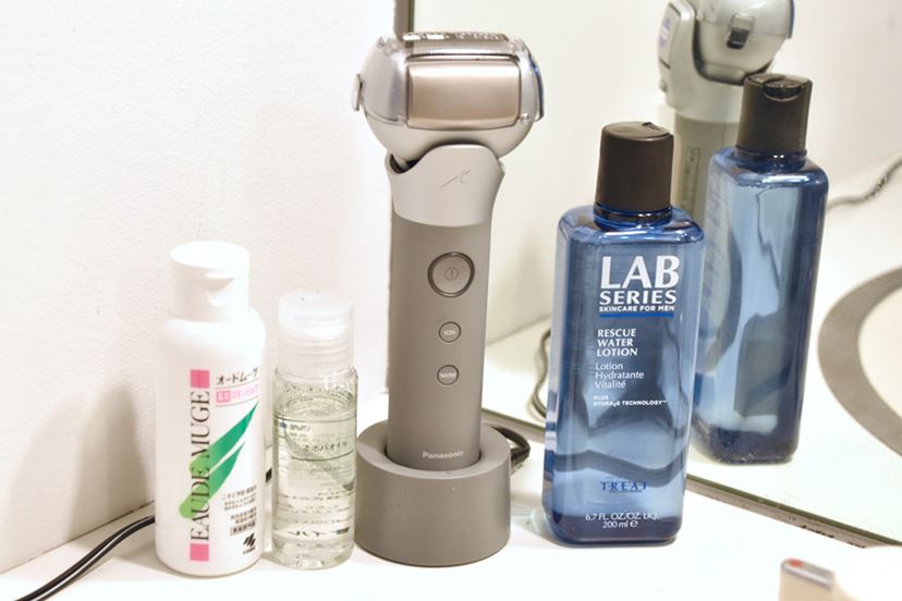 世界初！ 剃るだけでお肌がうるおう「ラムダッシュ」の斬新シェーバー