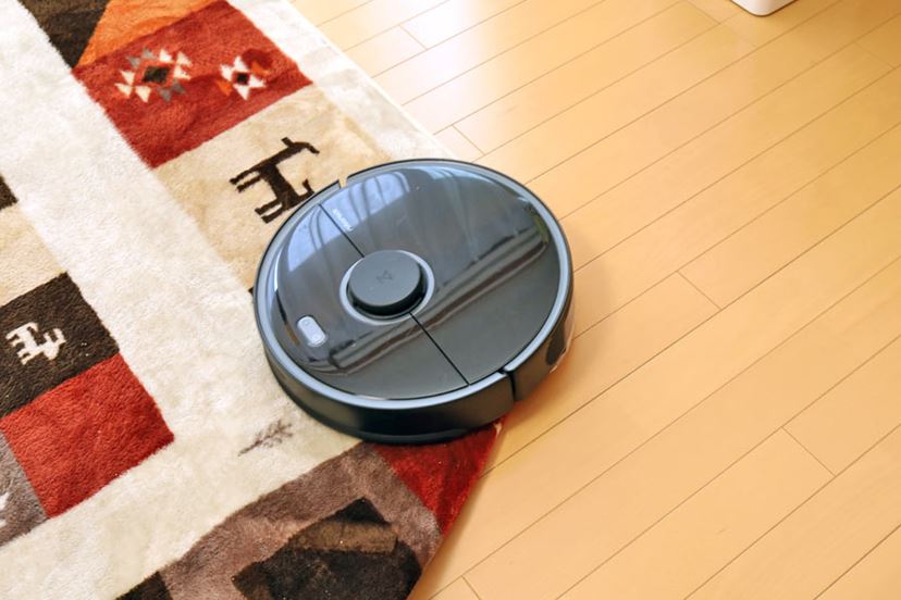 ペットがいる家はロボット掃除機が重宝する！ 水拭きもできる