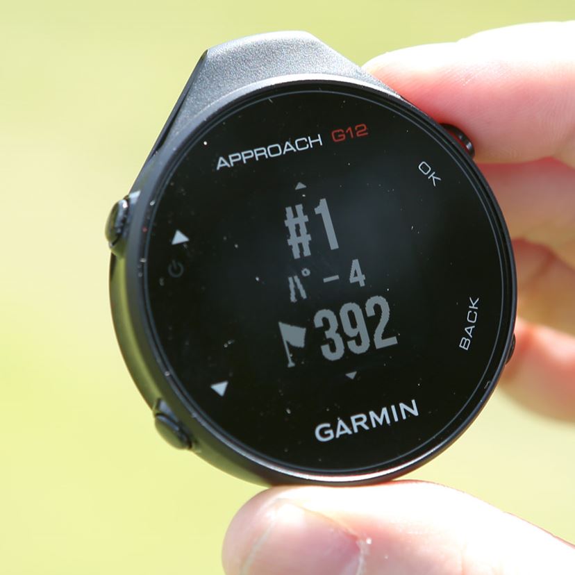 ゴルフボール大のGPSナビ、ガーミン「アプローチ G12」をコースで使っ