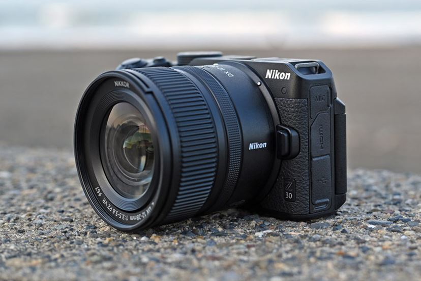 Vlog撮影にピッタリ！ パワーズーム対応のニコン「NIKKOR Z DX 12-28mm