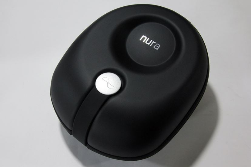 耳の中を分析して最適な音を提供する新機軸ヘッドホン「nuraphone」が