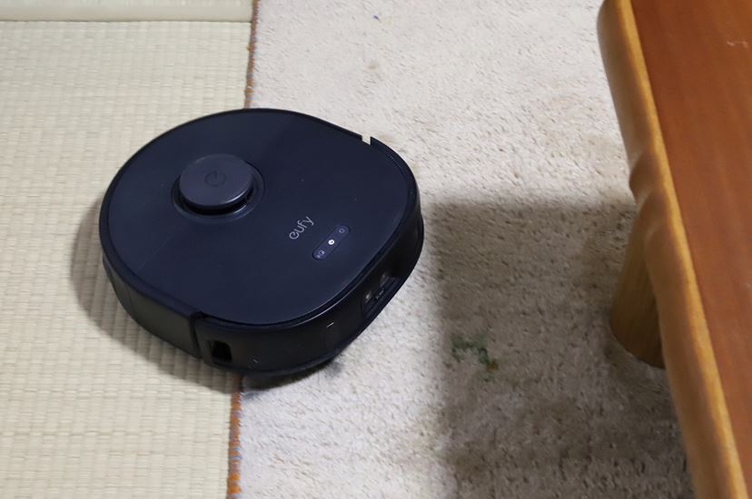 10万円切りの最上級ロボット掃除機は本当に“使えるのか”!? 猫のいる