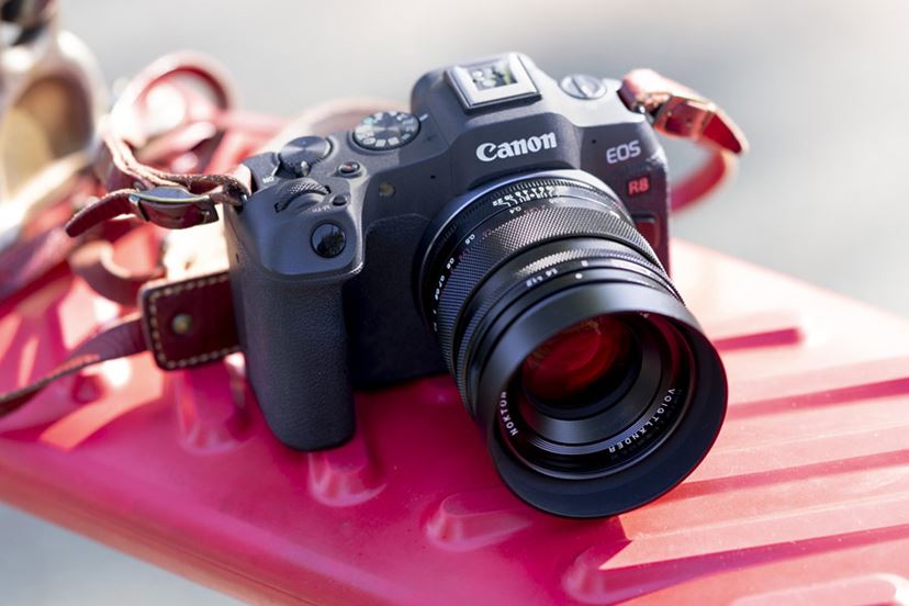 キヤノン「EOS R8」＆「NOKTON 40mm F1.2 Aspherical」で“ぶらりご近所