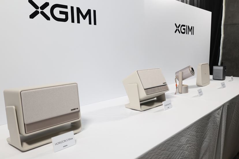 スタンド一体型4モデルが登場！ XGIMIプロジェクターの洗練度がすごい