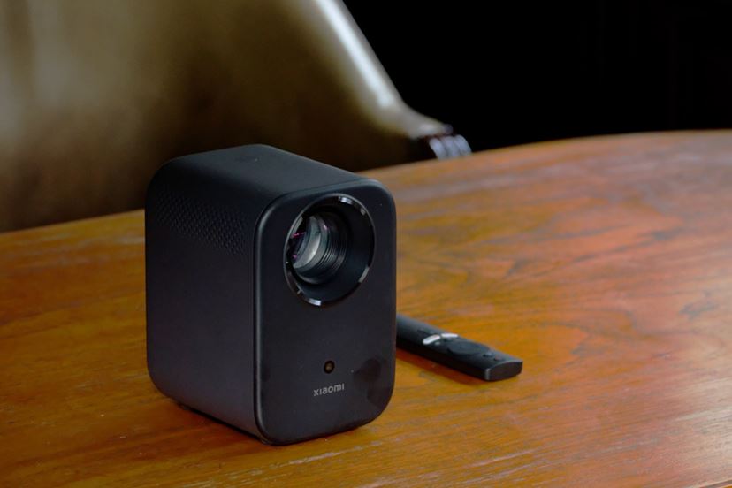 約3万円！ XiaomiフルHDプロジェクターは本当に高コスパなのか