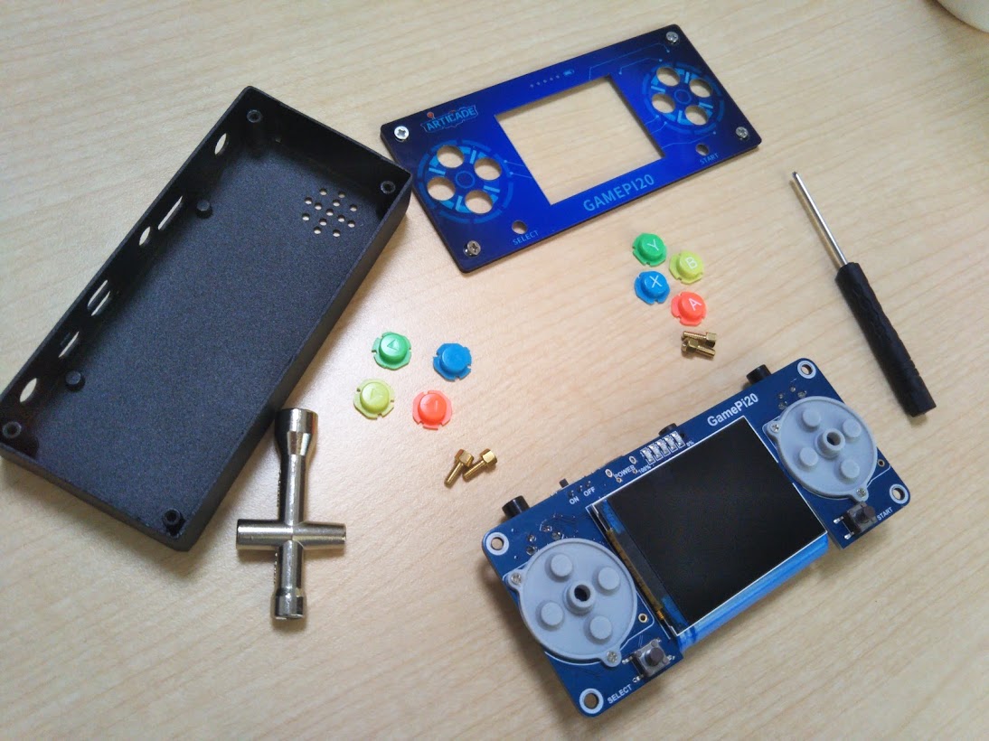 Raspberry Pi を内蔵したポータブルゲーム機 GamePi20（クーポンあり