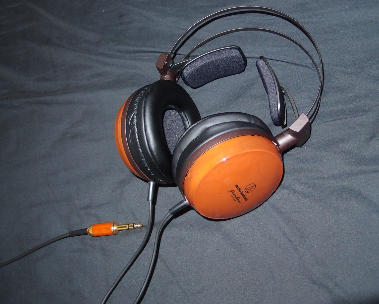 女性ボーカルならこのヘッドホン ロックにも audio-technica ATH