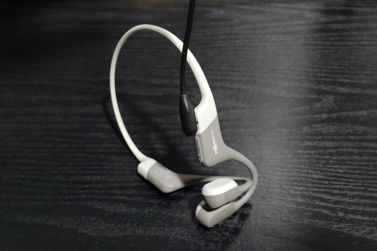 骨伝導ワイヤレスヘッドホン Shokz OpenRun Pro - がとらぼ