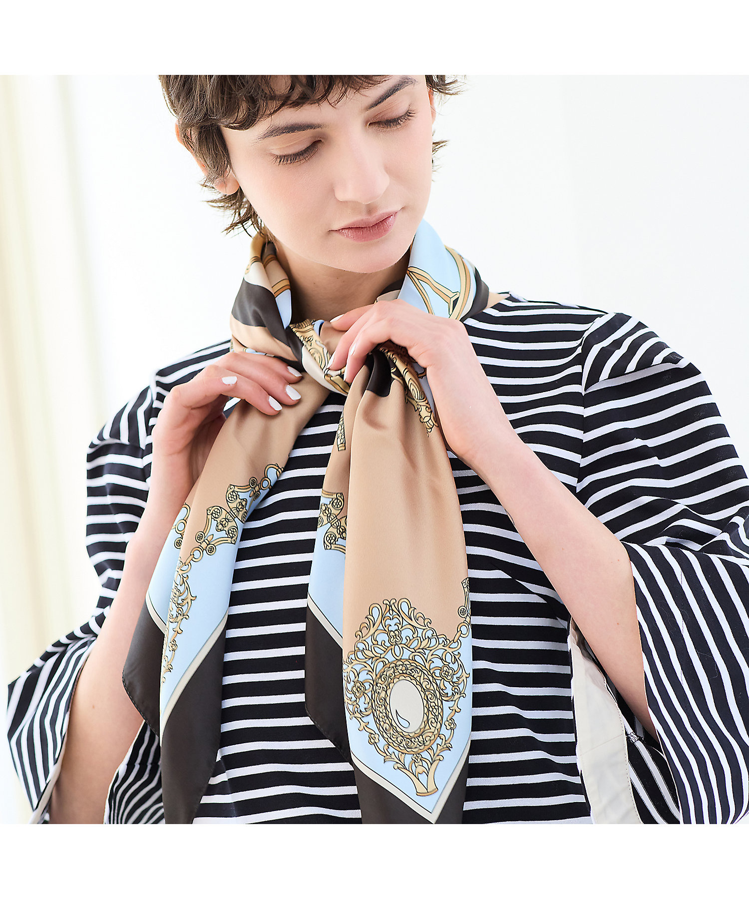 イタリア製・トレンドアイテム】ウォッチ柄スカーフ（81162603