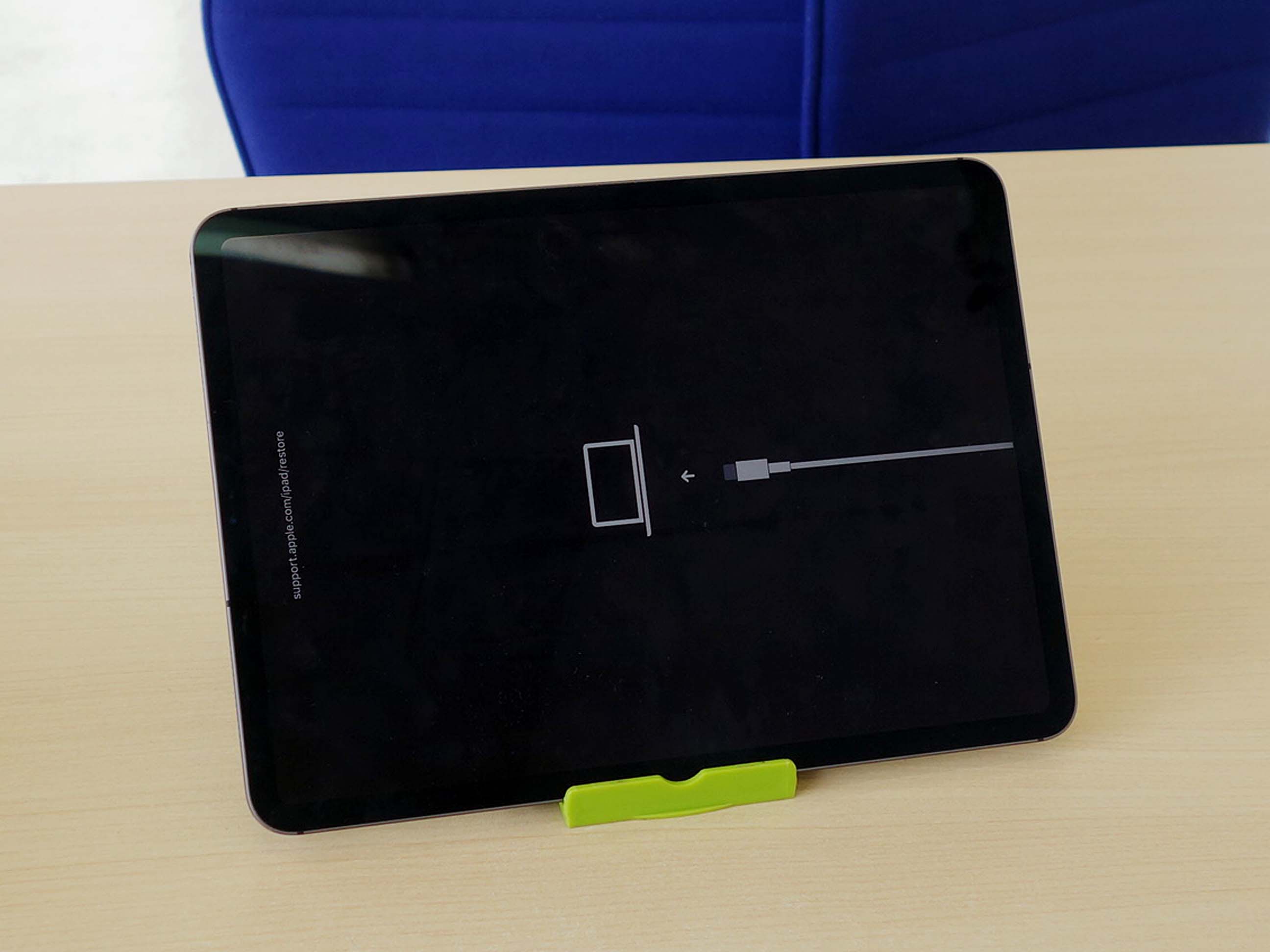 iPad Pro11の起動不良はスリープボタン陥没が原因でした、iPad修理の