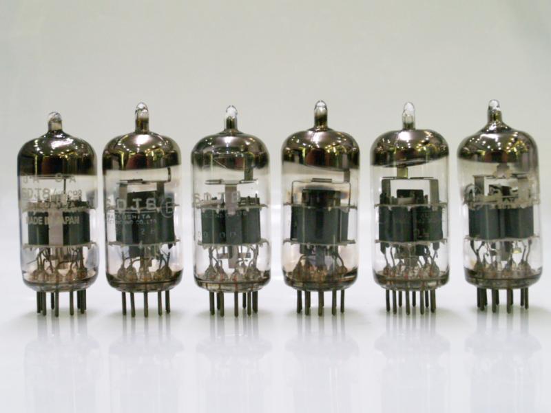 カメラのいわもと：真空管 6DJ8,7DJ8,ECC88,6922,PCC88,同等管、類似管