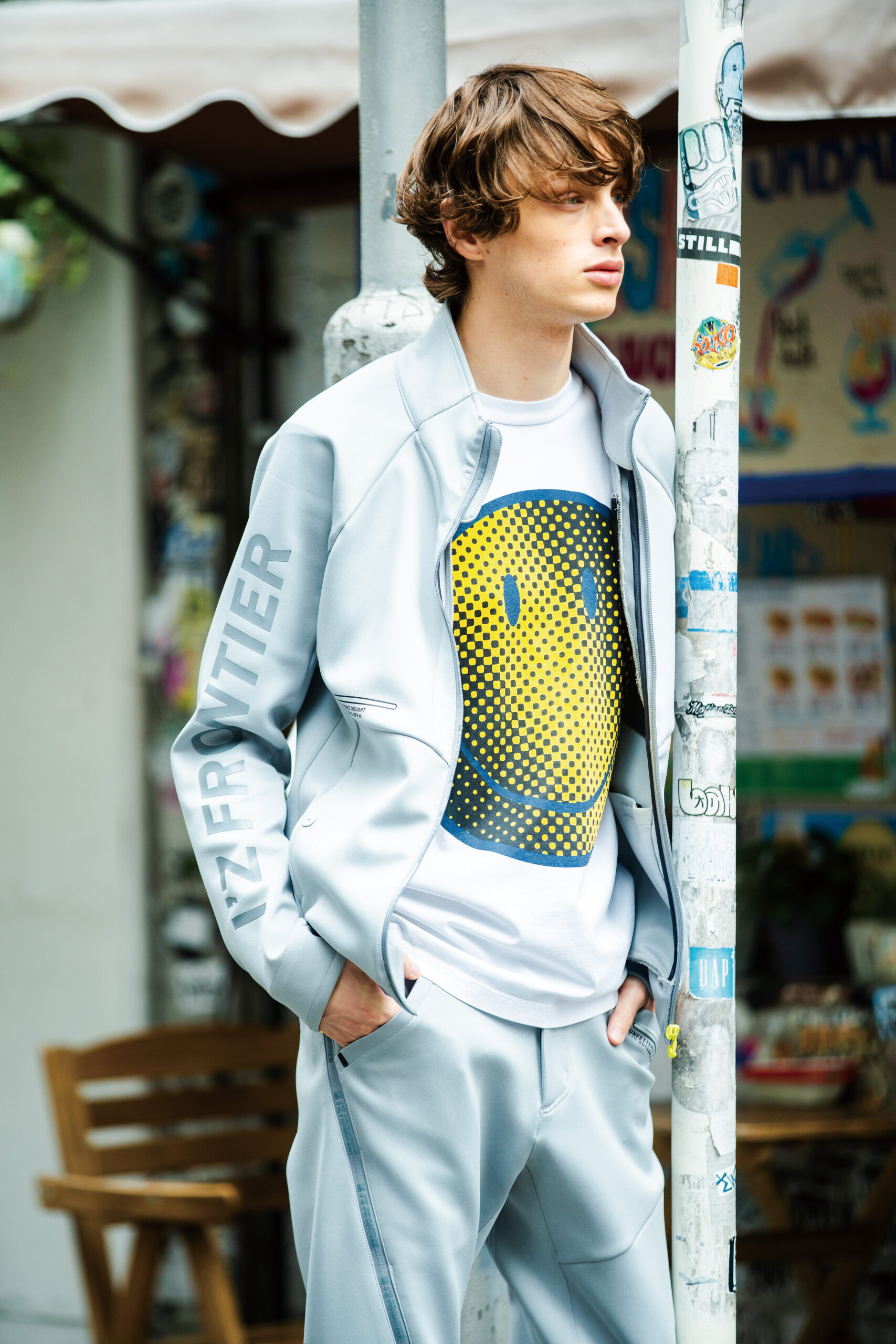 IZFRONTIER ハイセンスなデザイン。高機能でハイクオリティなワーク