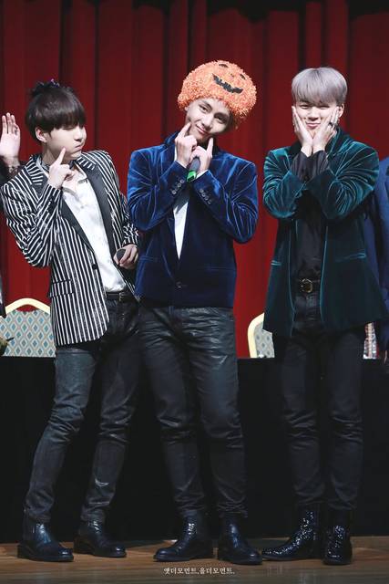 メンバー別】防弾少年団（BTS）サイン会での被り物写真特集♡ - 韓国